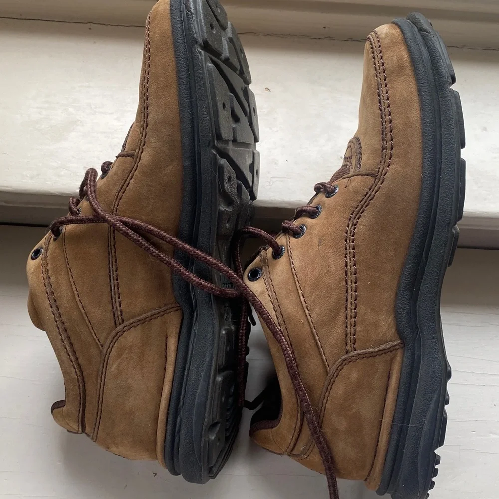 Rockport women’s lace up tan boots - Picture 2 of 6